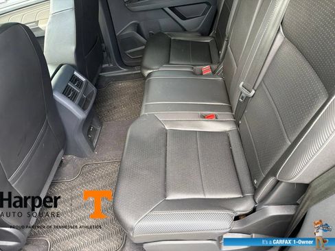 Used 2023 Volkswagen Atlas Cross Sport SEL R-Line AWD/4WD image 10