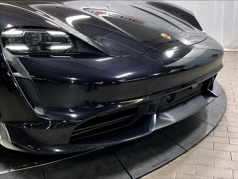 Used 2020 Porsche Taycan Turbo image 33