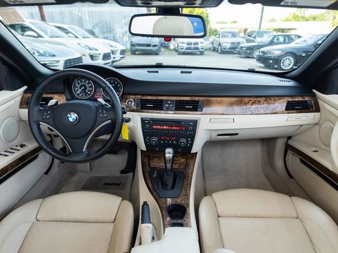 Used 2008 BMW 328i Convertible RWD image 2