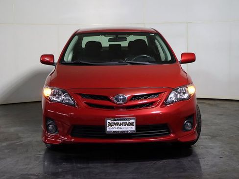 Used 2012 Toyota Corolla S image 9