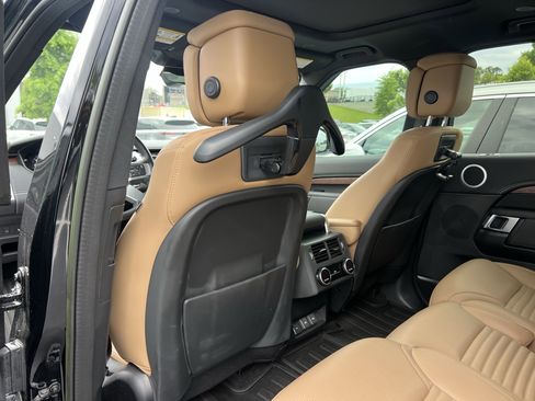 Certified 2023 Land Rover Discovery HSE R-Dynamic AWD/4WD image 34