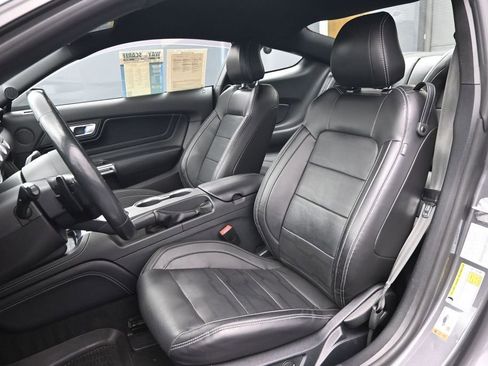 Used 2021 Ford Mustang GT Premium w/ Equipment Group 401A RWD image 22
