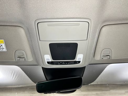 Used 2025 Honda Pilot EX-L image 14