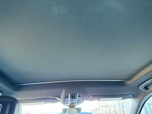 Used 2020 Porsche Cayenne image 35