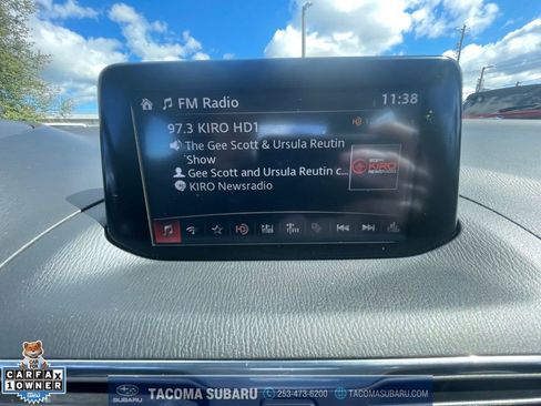 Used 2017 MAZDA MAZDA3 Grand Touring w/ Premium Equipment Package FWD image 21