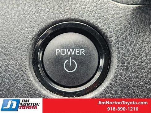 Used 2025 Toyota Camry SE w/ Multimedia Upgrade Package AWD/4WD image 22