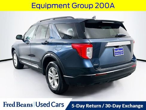 Used 2023 Ford Explorer XLT AWD/4WD image 7