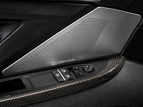 Used 2017 BMW M6 Coupe image 42