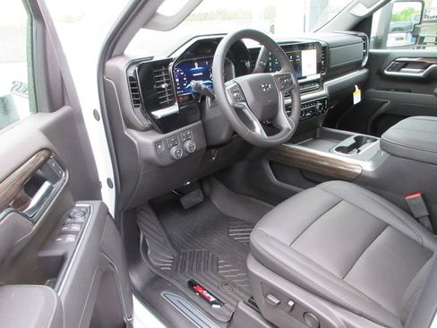 New 2026 Chevrolet Silverado 2500 LT w/ Trail Boss Package AWD/4WD image 17