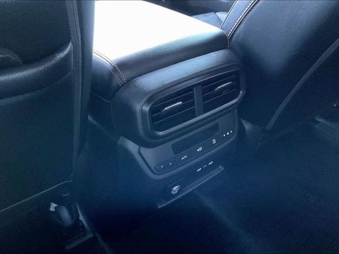 Used 2025 Honda Pilot TrailSport image 24