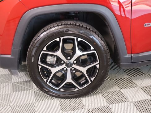 Used 2025 Jeep Compass Limited AWD/4WD image 18