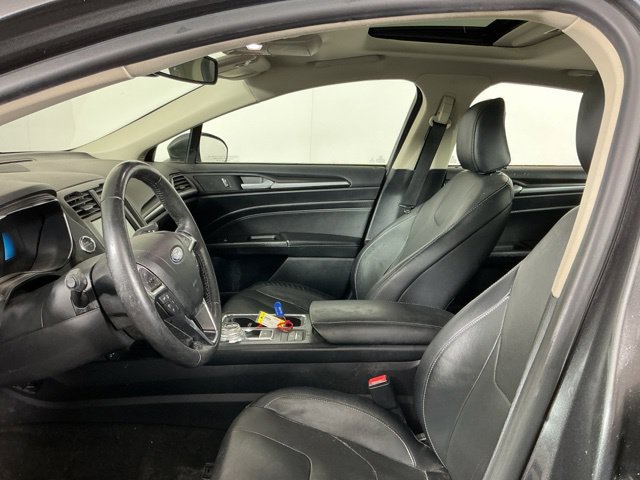 Used 2020 Ford Fusion Titanium FWD image 7