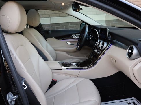 Used 2021 Mercedes-Benz C 300 Sedan image 30