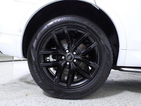 Used 2025 Land Rover Discovery Sport S AWD/4WD image 8
