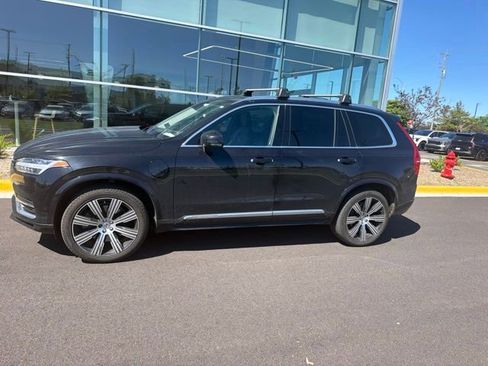 Used 2022 Volvo XC90 T8 Inscription w/ Advanced Package AWD/4WD image 3