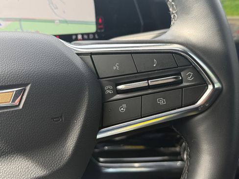 Used 2025 Chevrolet Equinox LT FWD image 24