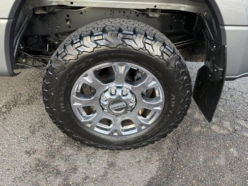 Used 2022 Ford F250 Lariat w/ Lariat Ultimate Package image 6