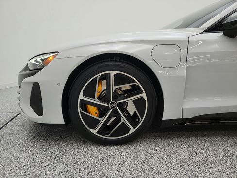 Used 2023 Audi RS e-tron GT w/ Carbon Performance Package image 20