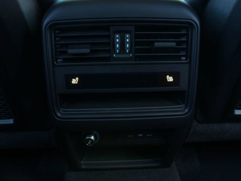 Used 2024 Porsche Cayenne S AWD/4WD image 29