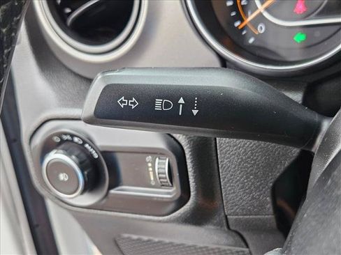 Used 2023 Jeep Wrangler Sport AWD/4WD image 15