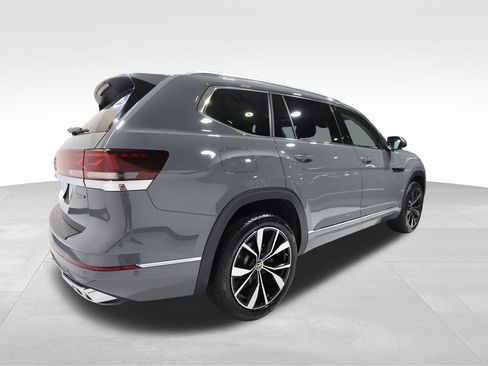 Used 2025 Volkswagen Atlas SEL Premium R-Line image 4