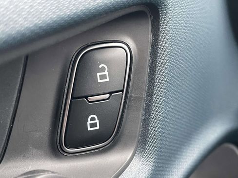 New 2026 Ford Maverick XLT image 19