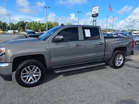Used 2017 Chevrolet Silverado 1500 LT w/ All Star Edition AWD/4WD image 5