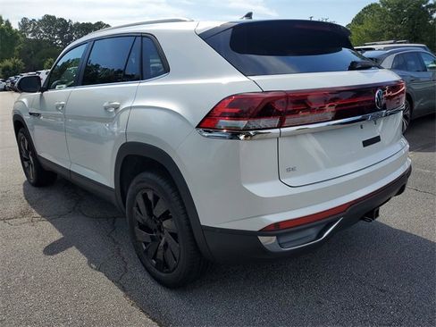 New 2026 Volkswagen Atlas Cross Sport SE image 6