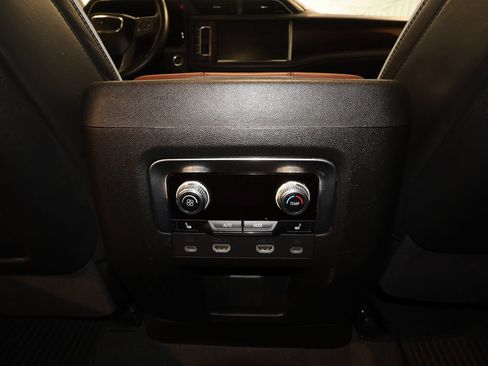 Used 2024 GMC Yukon XL Denali Ultimate AWD/4WD image 35