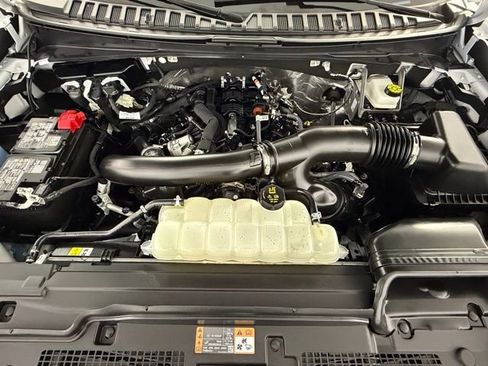 Used 2025 Ford Expedition Platinum image 37