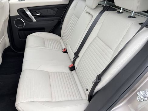 Used 2023 Land Rover Discovery Sport S image 25