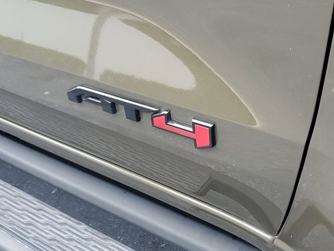 Used 2024 GMC Canyon AT4 w/ LPO, Off Road Lift Package image 3