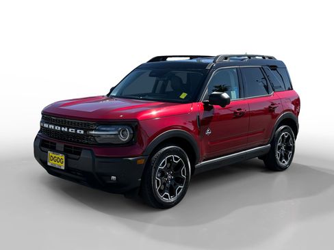 Certified 2025 Ford Bronco Sport Outer Banks w/ Outer Banks Tech Package+ image 1