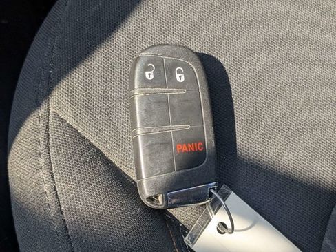 Used 2018 Jeep Compass Sport FWD image 33