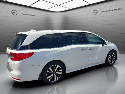 Used 2018 Honda Odyssey Elite image 4