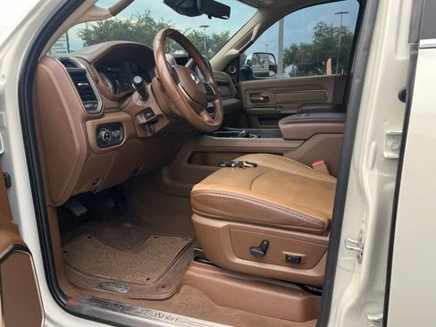 Used 2022 RAM 3500 Limited AWD/4WD image 5