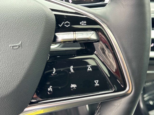 Certified 2024 Cadillac Lyriq Luxury w/ LPO, Floor Liner Package AWD/4WD image 27