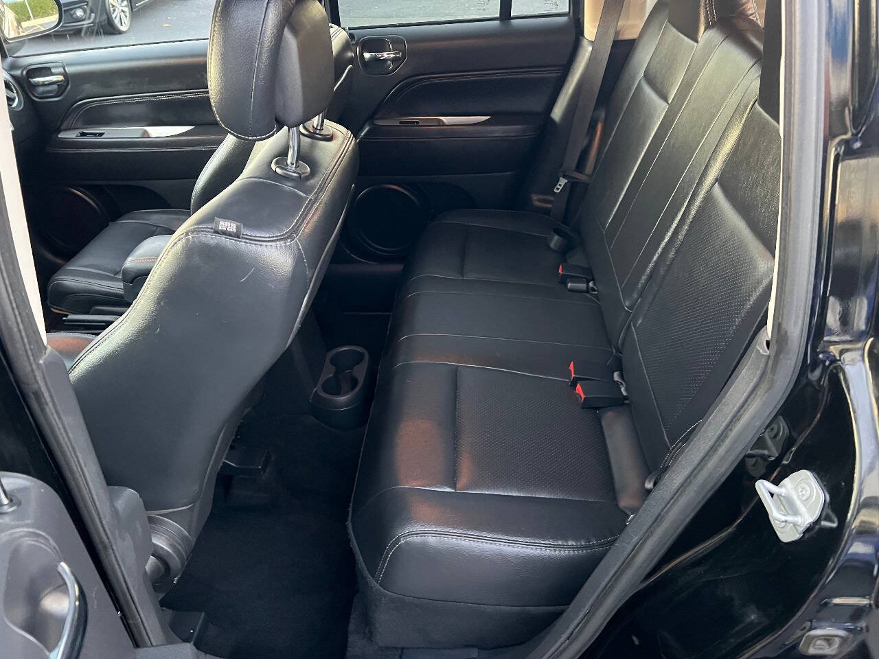 Used 2017 Jeep Compass High Altitude AWD/4WD image 23
