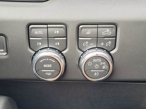 New 2026 GMC Sierra 3500 AT4 w/ AT4 Premium Plus Package image 18