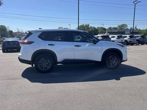 Used 2025 Nissan Rogue S FWD image 4