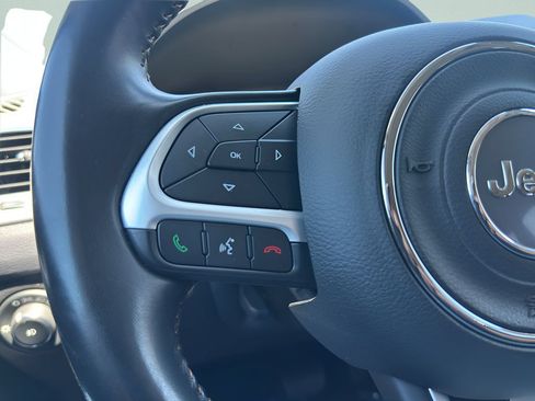 Used 2020 Jeep Compass Latitude FWD image 19