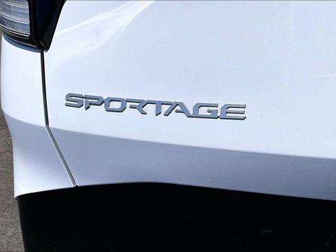 Used 2023 Kia Sportage SX FWD image 29