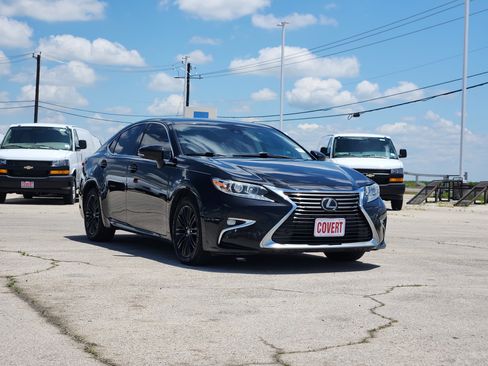 Used 2016 Lexus ES 350 w/ Navigation System Package FWD image 3