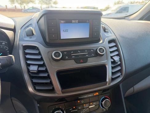 Used 2019 Ford Transit Connect XL FWD image 18