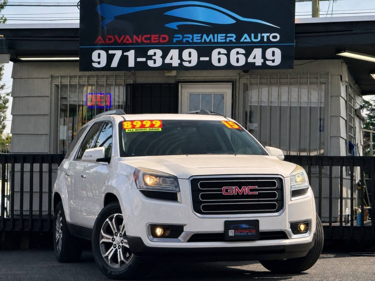 Used 2015 GMC Acadia SLT w/ Open Road Package AWD/4WD image 1