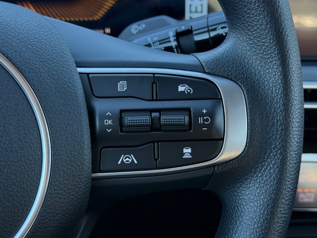New 2027 Kia K5 LXS FWD image 16