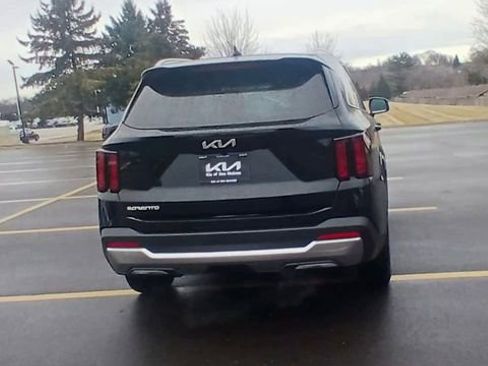 New 2026 Kia Sorento S w/ S Panoramic Sunroof Package FWD image 2