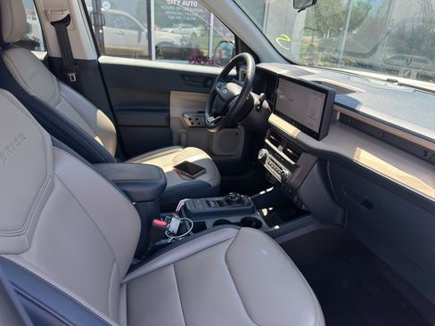 Used 2025 Ford Maverick Lariat AWD/4WD image 10