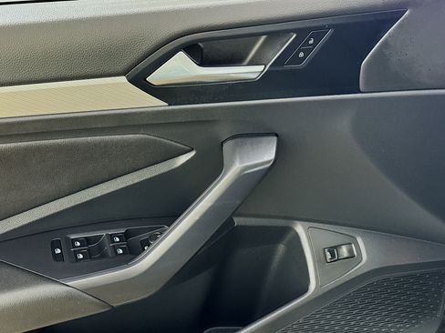 Used 2019 Volkswagen Jetta SE FWD image 19