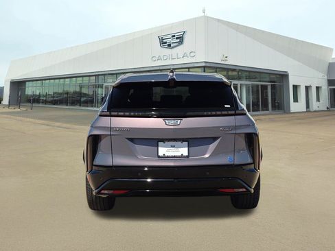 Certified 2024 Cadillac Lyriq Sport RWD image 5